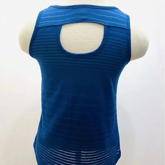 PINKY Girls Sleeveless Pullover Basic Neck Blue Striped Tank Top Size XL 14/16 - Picture 3 of 12